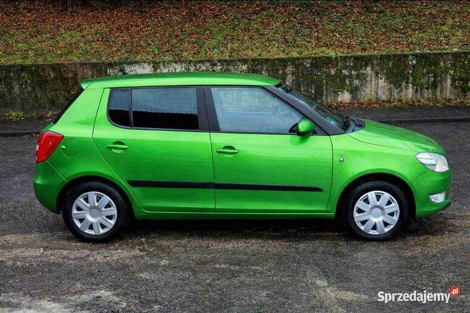 SKODA FABIA 2012 1WŁ Bezwypadkowa Tempomat isofix Katowice sprzedam