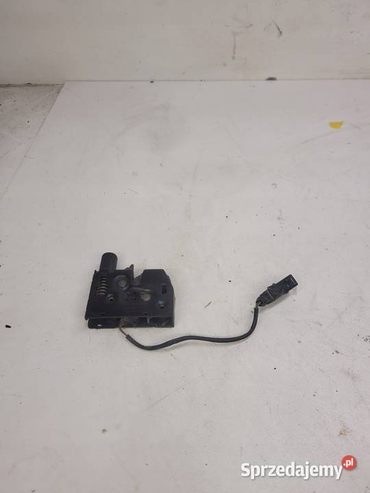 ZAMEK MASKI RYGIEL AUDI A7 A6 C7 4G0823509C śląskie