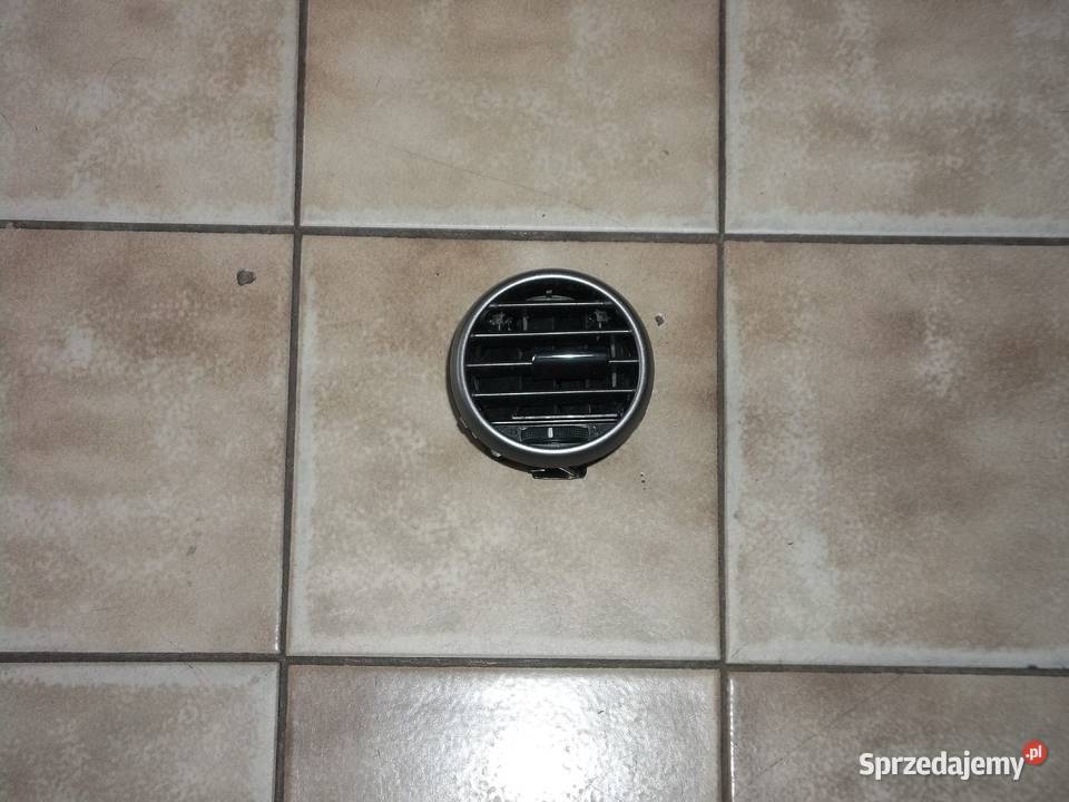 seat altea wylot powietrza 5p0 819 203 Rok produkcji 2015