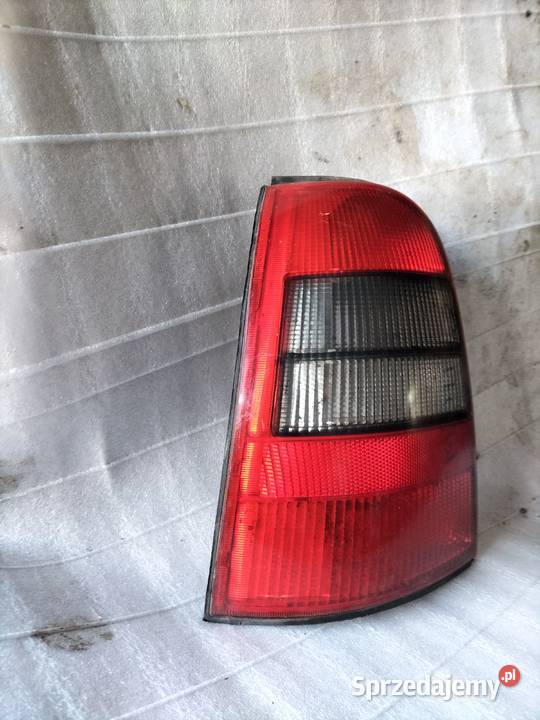 OPEL VECTRA B LAMPA TYŁ LEWA KOMBI 09153153 Kamień-Kolonia