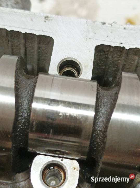 GŁOWICA KOMPLETNA 8HC M R01 16 SCE Dacia Duster osobowe