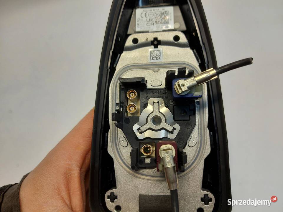 Ford Explorer VII R2KB ANTENA DACHOWA REKIN