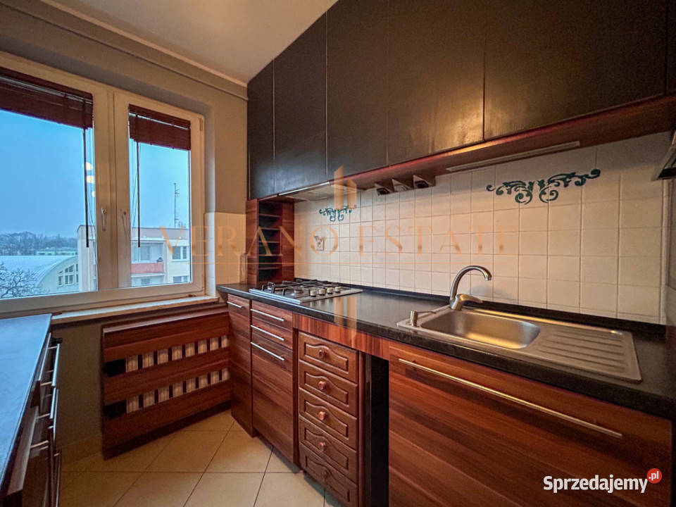 HIT 5 pokoi 2 łazienki możliwość podzielenia Rok budowy 1980 Sprzedaż Nowy Dwór Mazowiecki