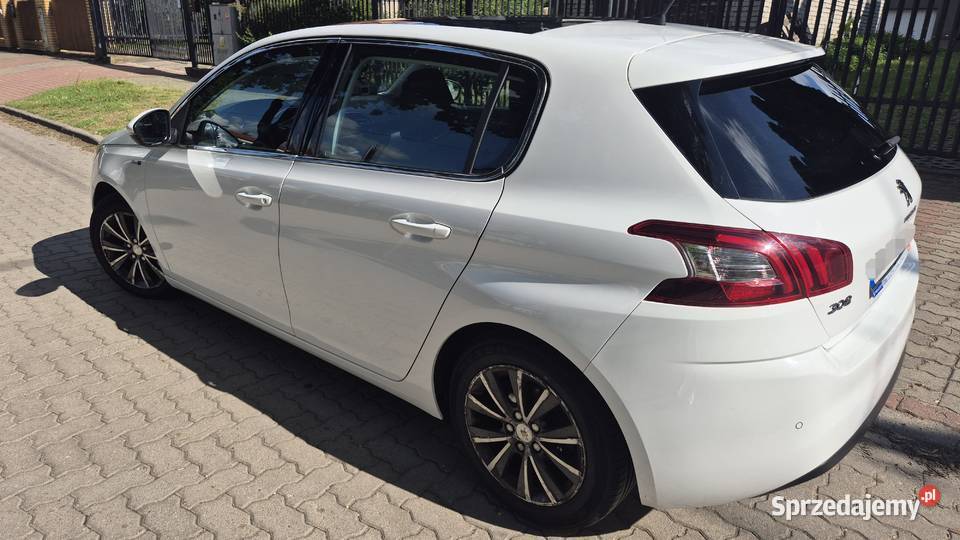 Peugeot 308 salon ASO 74 przebieg benzyna 12 Białystok sprzedam