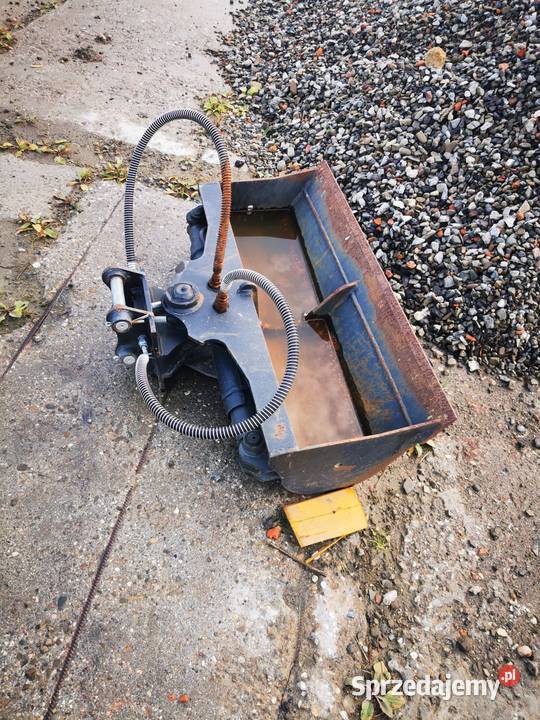 Łyżka do minikoparki Cat skarpowa Nowa Cieszyn