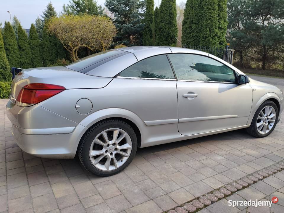 Opel Astra H twintop kabriolet Rok produkcji 2007 Płońsk