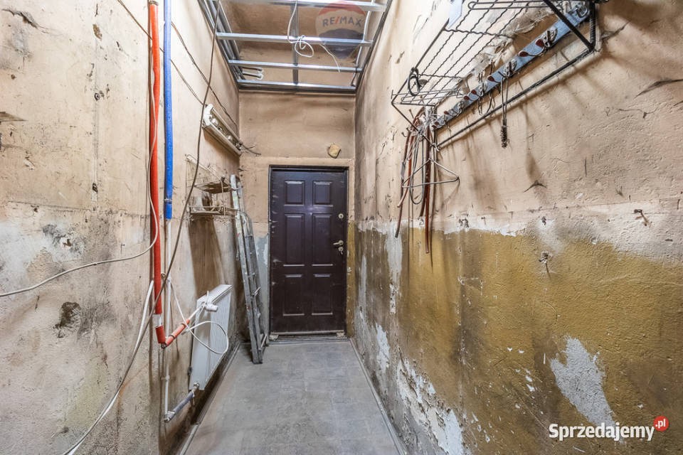 2 pokoje parter centrum Brzezin parking Brzeziny sprzedam