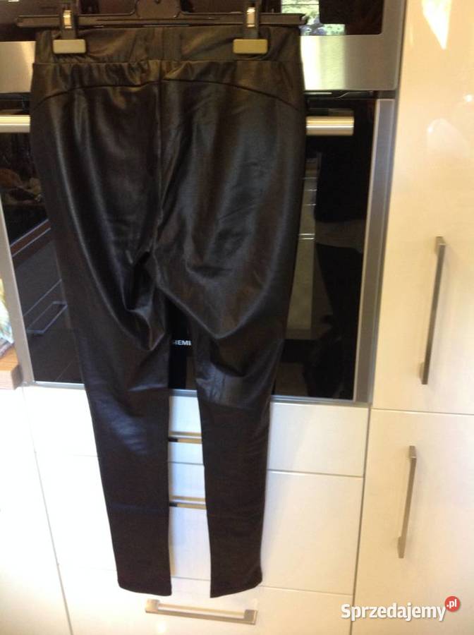 Czarne Legginsy Damskie Reserved M Reserved