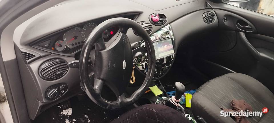 Ford fokus mk1 16 benzyna Rok produkcji 2002 Focus Kielce