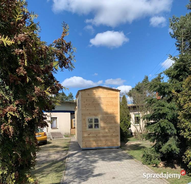Mobilny drewniany domek z kuchnią łazienką i Borzęcin Duży