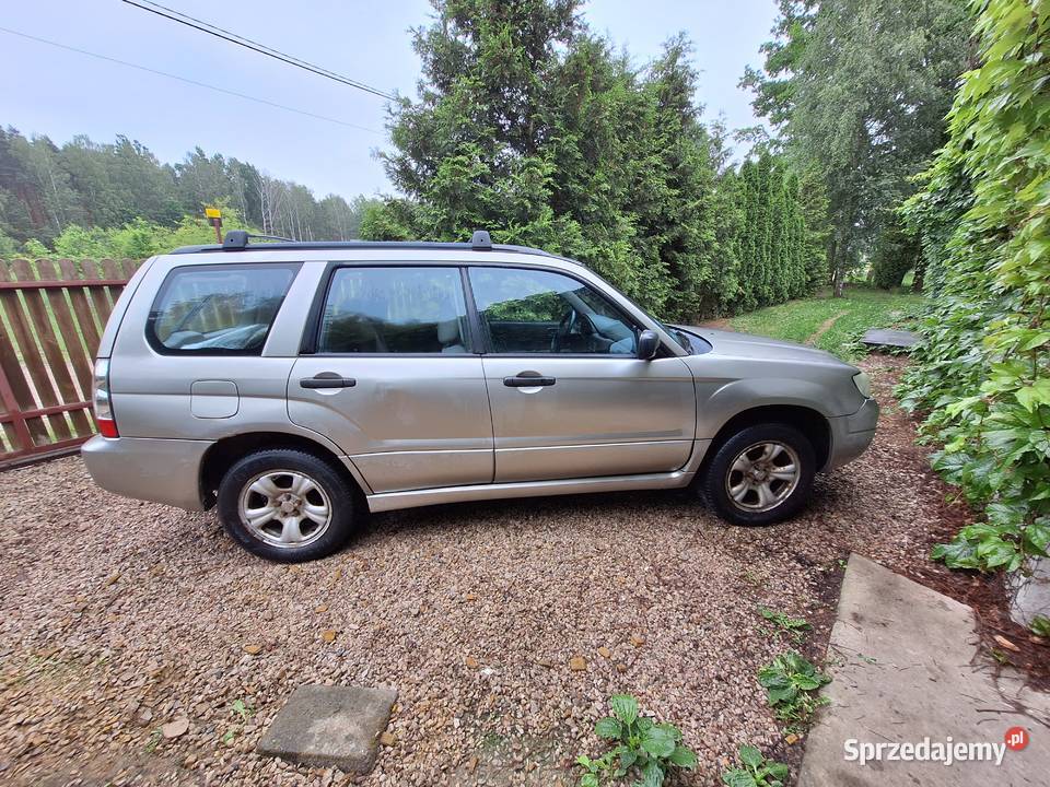 Subaru forster 2006 automat na chodzie lekko Wiązowna sprzedam