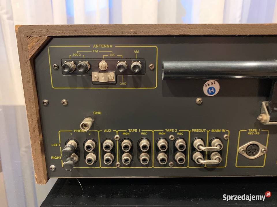 Amplituner Akai AA920 sprzedam