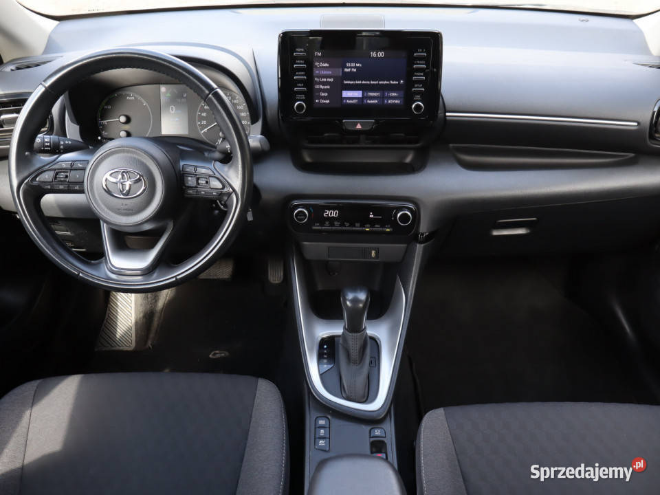 Toyota Yaris 15 VVTi Hybrid wielofunkcyjna kierownica Katowice sprzedam