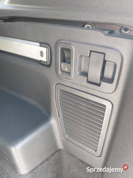VW Touran 20 TDI 150 Zawada sprzedam