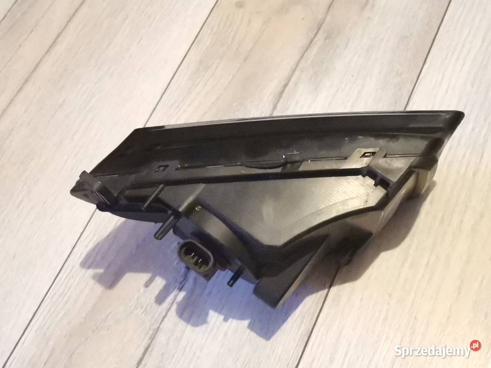 AUDI A5 LIFT PRAWY HALOGEN PRZÓD USZKODZONY osobowe