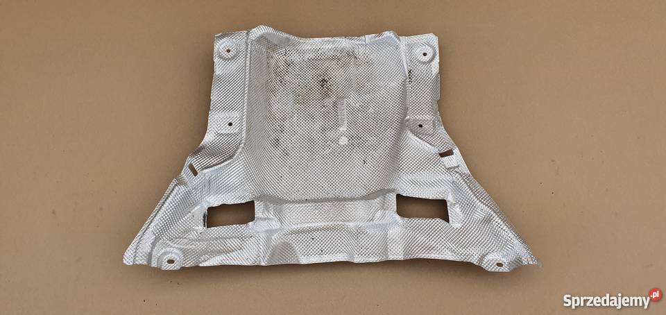 MERCEDES E W213 W205 OSŁONA TERMICZNA Bieleń