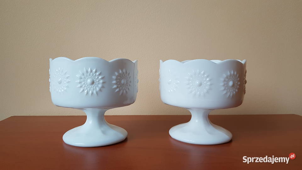 2 x pucharek Stokrotki lattimo Ząbkowice Porcelana i szkło Dąbrowa Górnicza sprzedam