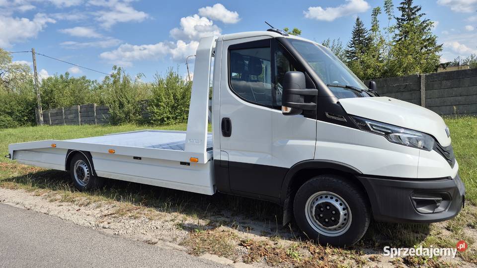 Iveco Daily Zabudowa Autolaweta Laweta Najazd dostawcze świętokrzyskie Kielce