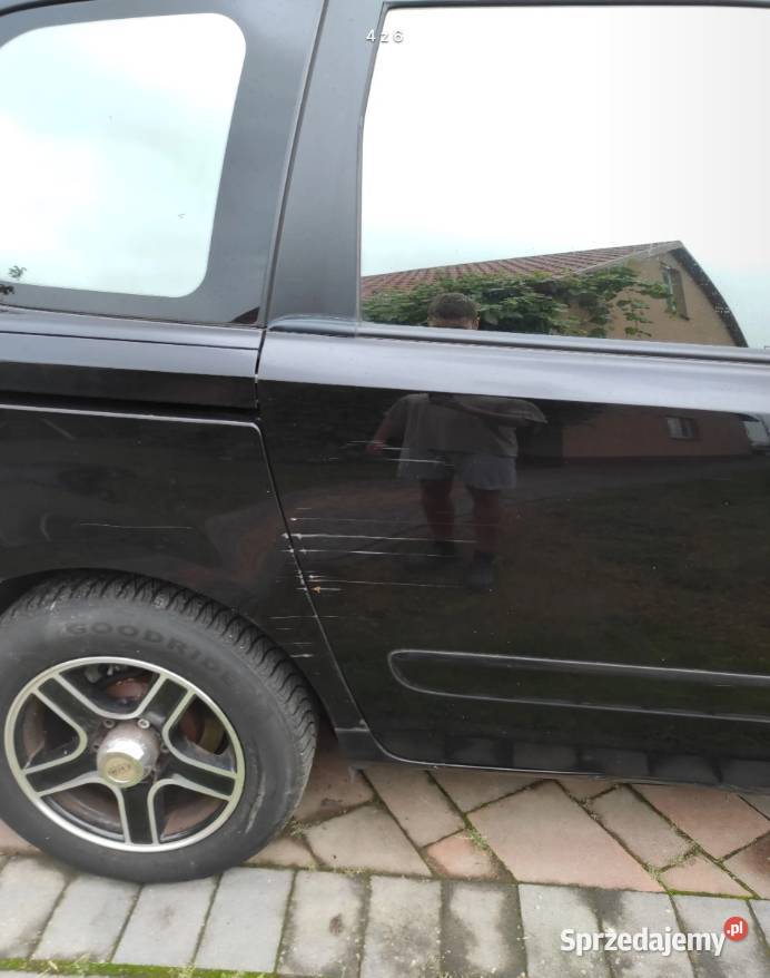 Kia Carnival III 2008 29CRDi manualautomat Zamość