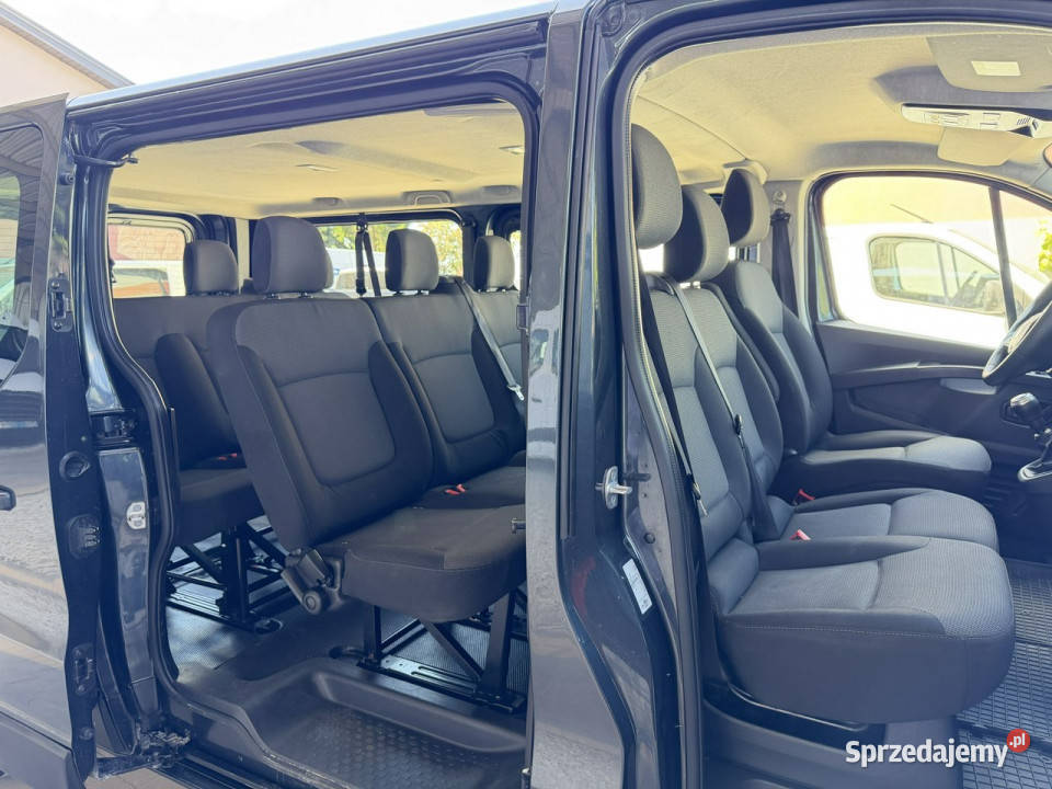 Renault Trafic long L2H1 brygadówka 9osobowy 20 mazowieckie Warszawa