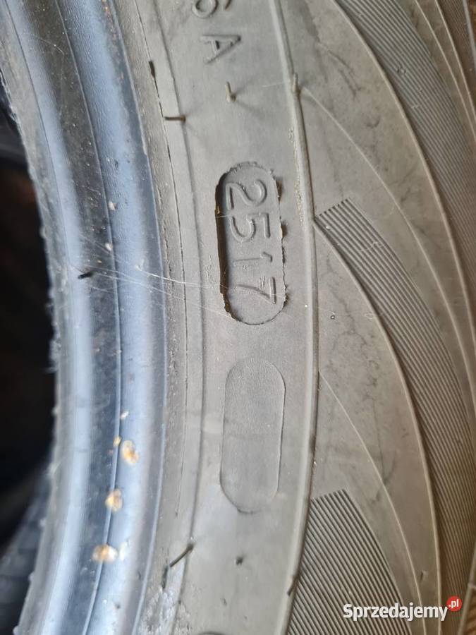 Opony zimowe 1656514 Nokian 4 Przyszów sprzedam