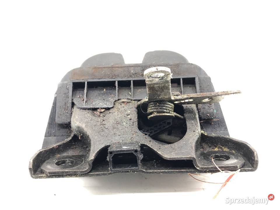 ZAMEK KLAPY TYŁ AUDI A4 B6 Hatchback 8E9827520