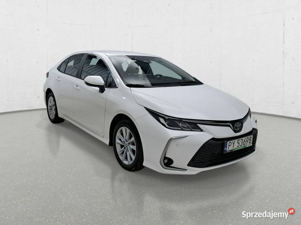 Toyota Corolla Seria E16 2012 biały dolnośląskie Komorniki