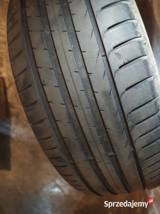 Opony zimowe Dunlop 235 55 r18 używane Samochodowe Stalowa Wola