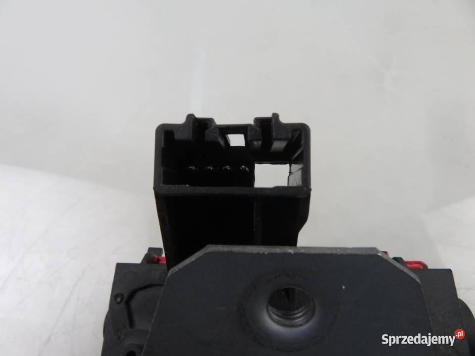 ZAMEK KLAPY FORD FOCUS MK2 II 8M51R442A66AC