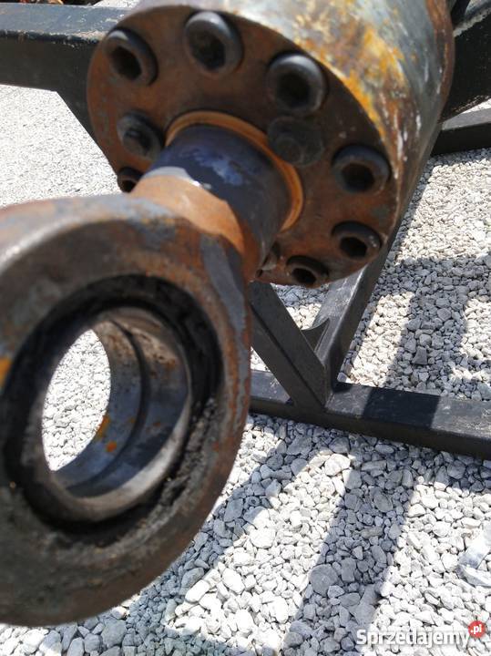 Siłownik Volvo EC 180 210 220 230 240 140 145