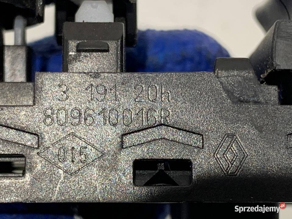 PRZEŁĄCZNIK SZYB RENAULT MEGANE III 809610016R