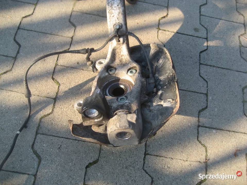 audi a4 b7 0507r 20 tdi zwrotnica przód lewa Rakoniewice