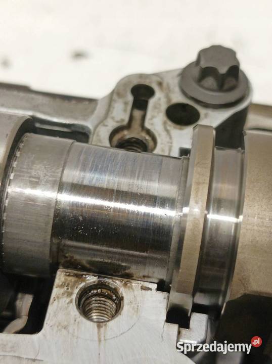 GŁOWICA KOMPLETNA 85137090500 20 D B47 Bmw Seria Głowice cylindrów