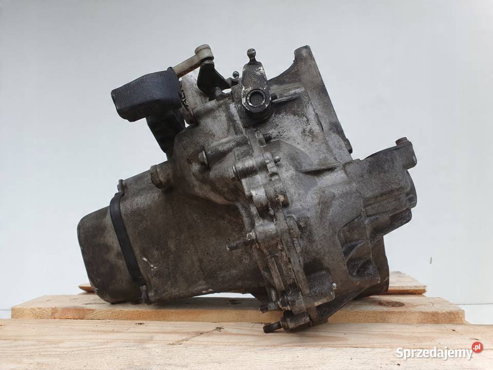 Peugeot 207 14 VTI SKRZYNIA BIEGÓW manualna osobowe Janów