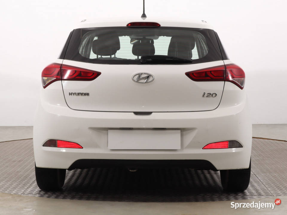 Hyundai i20 12 biały