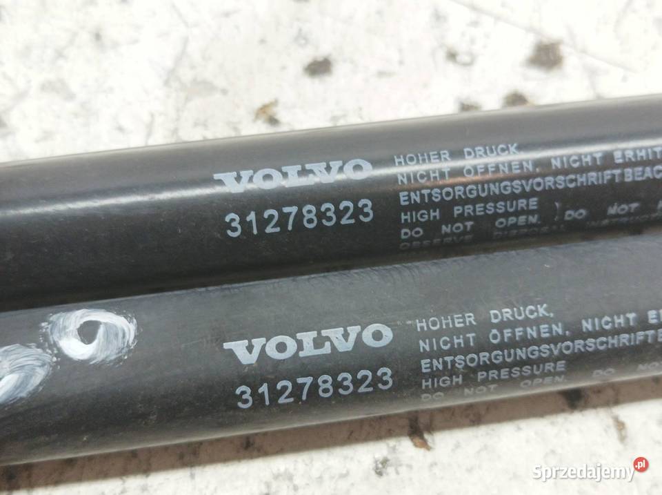 SIŁOWNIK KLAPY BAGAŻNIKA LEWY PRAWY TYŁ KPL świętokrzyskie