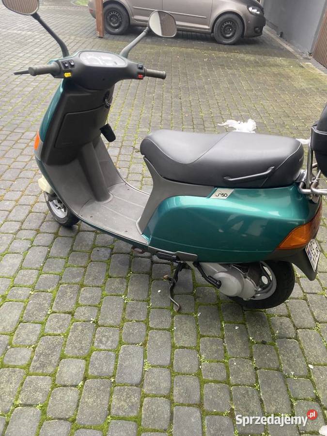 piaggio skuter szary Niewodniki