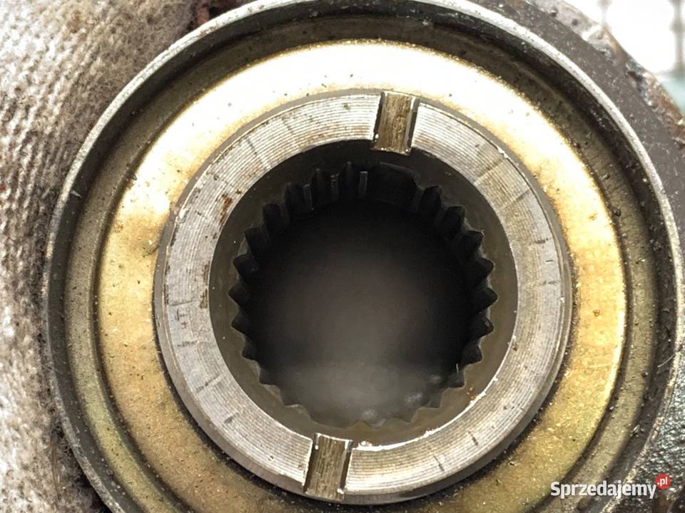 PÓŁOŚ PRAWY PRZÓD HYUNDAI TUCSON 20 113 PRZEGUB osobowe