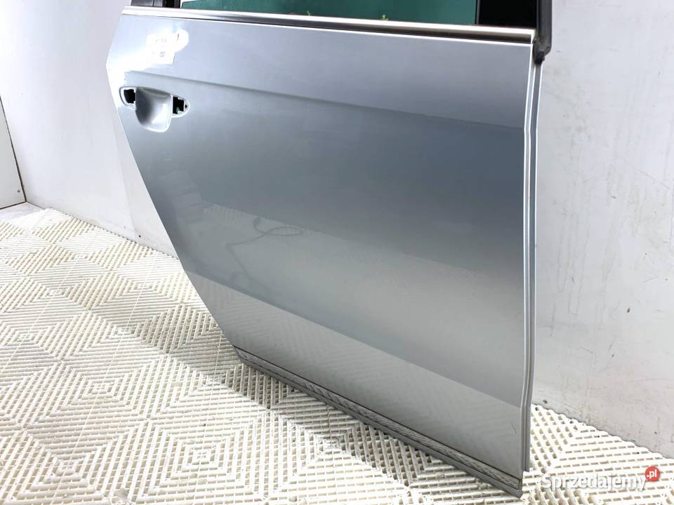 DRZWI PRAWY TYŁ LA7W VW PASSAT B7 Kombi 1015 osobowe sprzedam