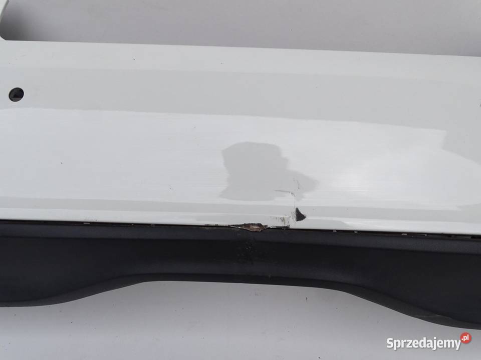 ZDERZAK TYŁ TYLNY LAKIER 650 MERCEDES AKLASA