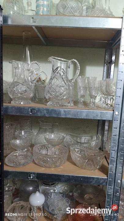 Szkło Kolorowe PRLu Kryształy Figurki Wiązów