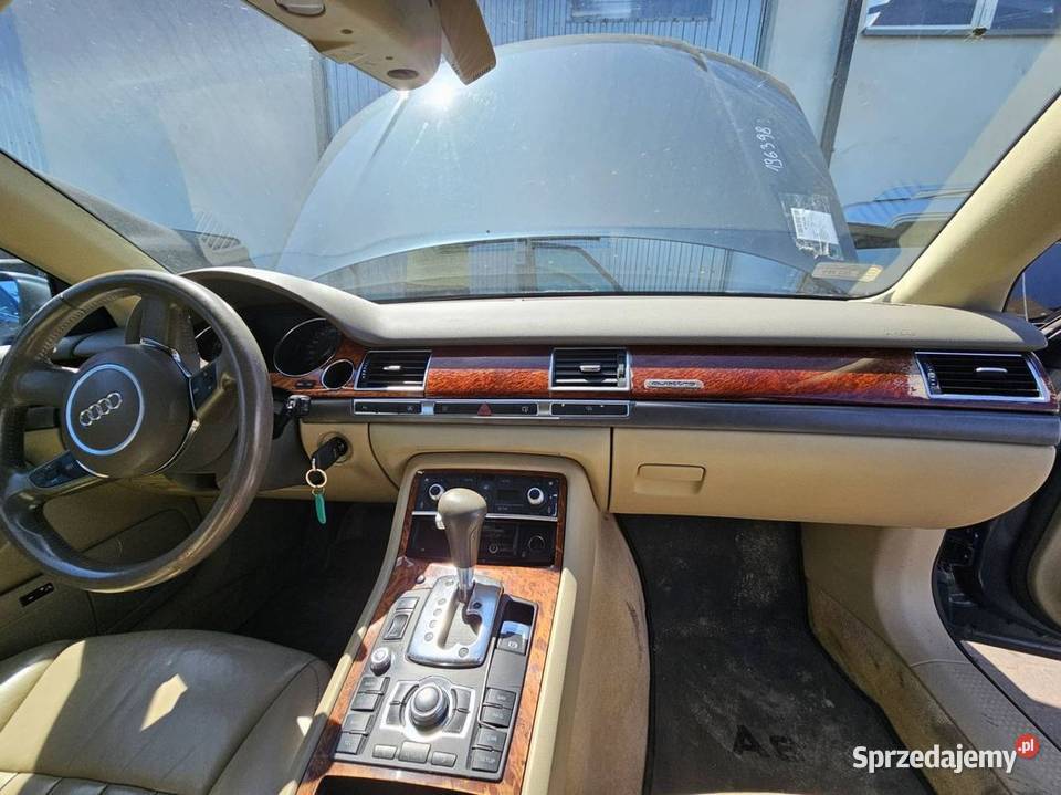 DESKA KOKPIT AUDI A8 D3 S8 Lipno