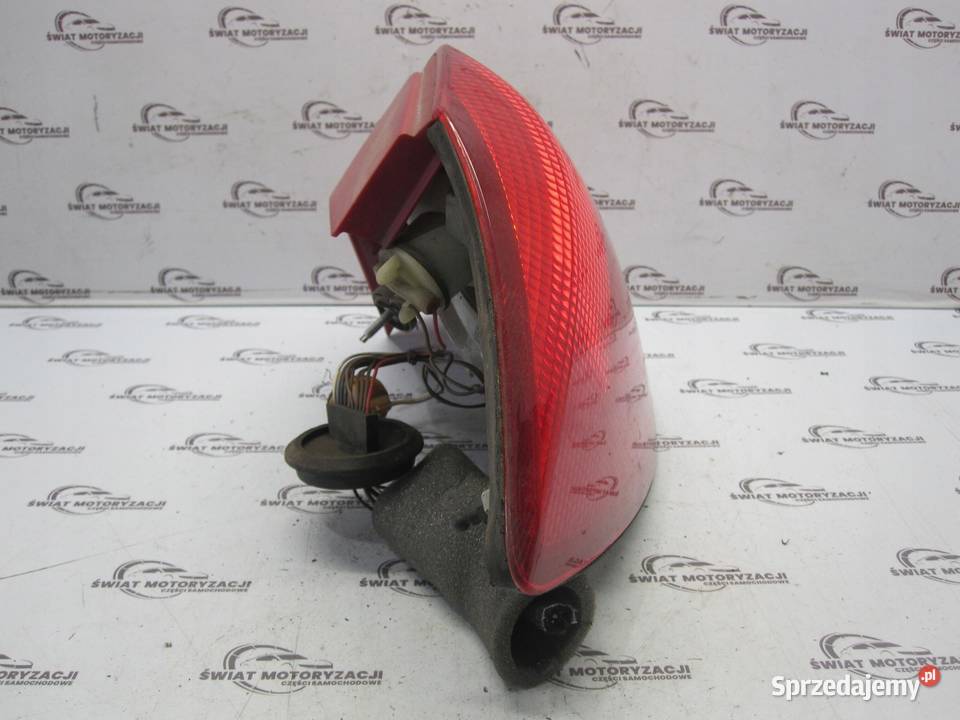 SKODA FABIA II 10r lampa lewa tył 5J6945111A