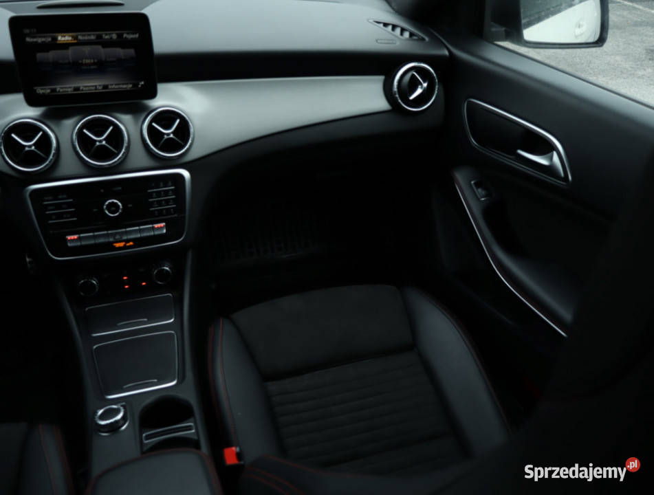 Mercedes CLA 200 automatyczna