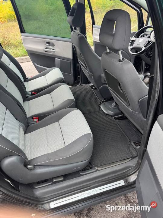 VW Sharan lat w rodzinie Dynamiczny silnik Sharan