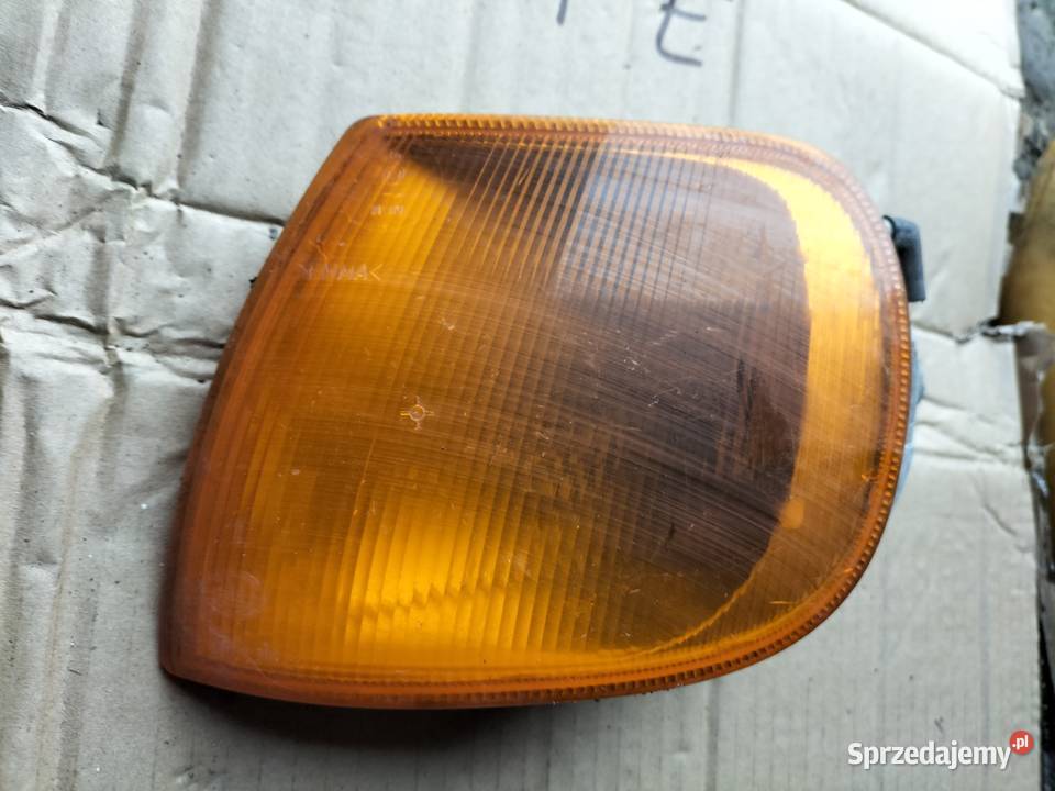 KIERUNKOWSKAZ MIGACZ LEWY VW POLO III 6N 6N2 6NF Kamień-Kolonia