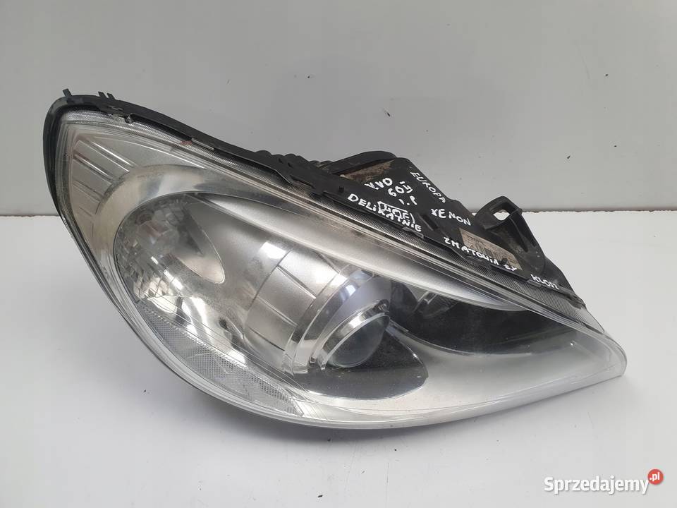 Volvo S60 II V60 10 PRZEDNIA LAMPA PRAWA PRAWY osobowe Janów