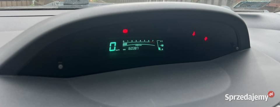 sprzedam Toyotę Yaris 2006 r przeglądzie