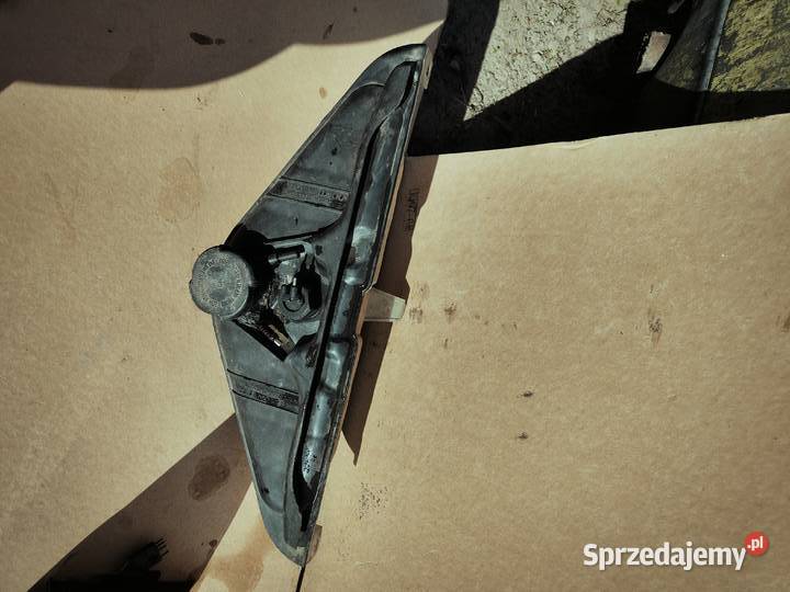 Zbiorniczek wyrównawczy BMW E32 oryginał Pozostałe