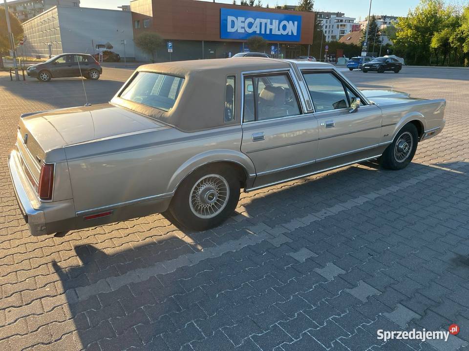 Lincoln Town Car 1989 automatyczna